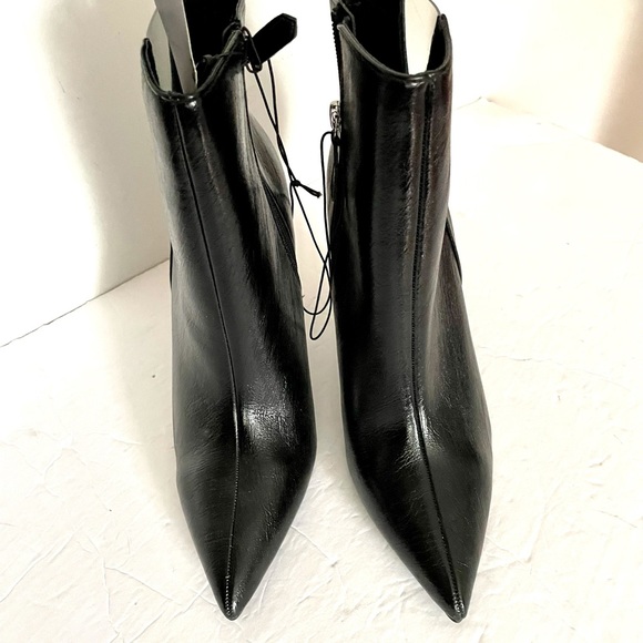 NWT Forever 21 black booties - Picture 5 of 11
